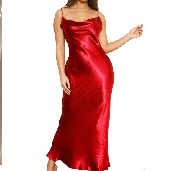 New red dress - Picture 1 of 4